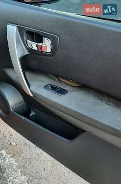 Внедорожник / Кроссовер Nissan Qashqai 2007 в 