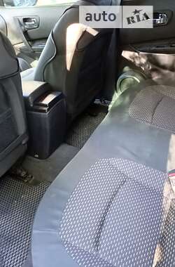 Внедорожник / Кроссовер Nissan Qashqai 2007 в 
