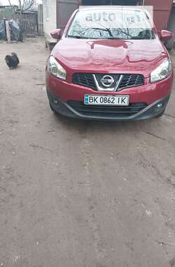 Позашляховик / Кросовер Nissan Qashqai 2010 в Радивиліві