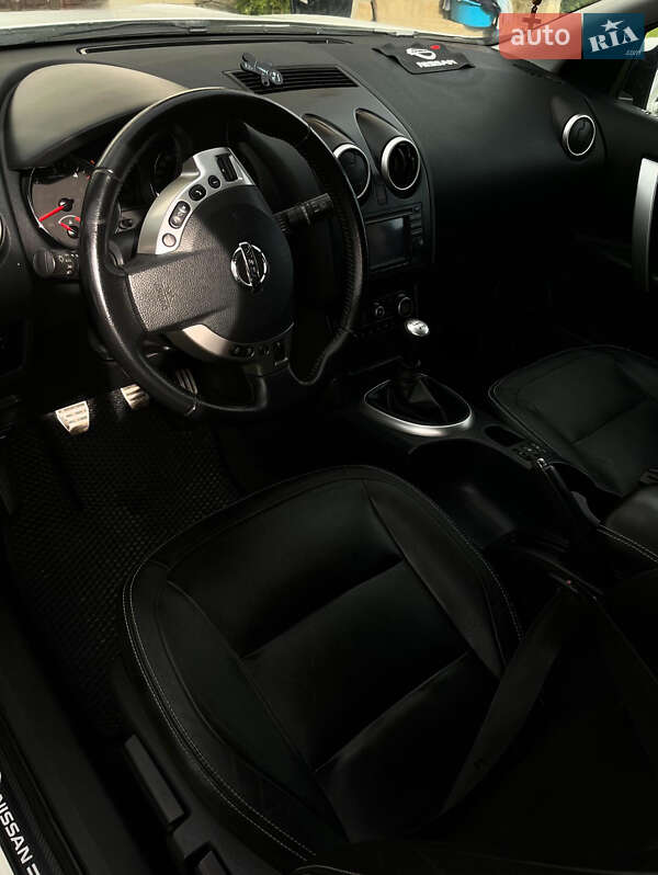 Внедорожник / Кроссовер Nissan Qashqai 2010 в Косове