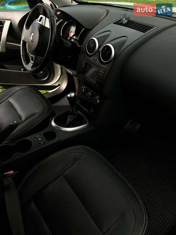 Внедорожник / Кроссовер Nissan Qashqai 2010 в Косове