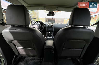 Внедорожник / Кроссовер Nissan Qashqai 2010 в 