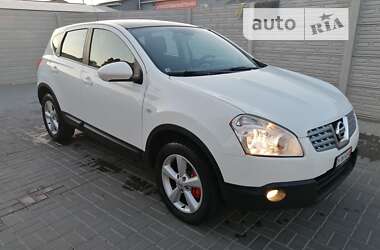 Позашляховик / Кросовер Nissan Qashqai 2009 в Рівному