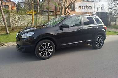 Внедорожник / Кроссовер Nissan Qashqai 2012 в Ивано-Франковске