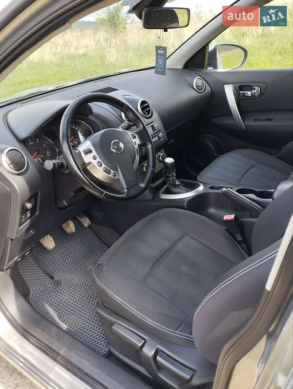 Позашляховик / Кросовер Nissan Qashqai 2011 в Коломиї