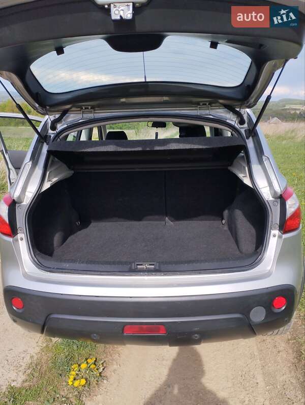 Позашляховик / Кросовер Nissan Qashqai 2011 в Коломиї