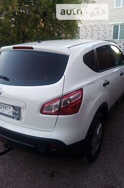 Внедорожник / Кроссовер Nissan Qashqai 2013 в Пулинах