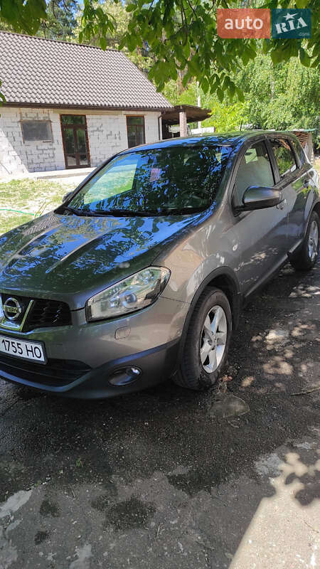 Позашляховик / Кросовер Nissan Qashqai 2012 в Борисполі