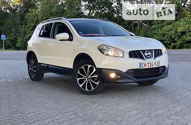 Позашляховик / Кросовер Nissan Qashqai 2012 в Луцьку