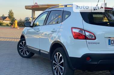 Позашляховик / Кросовер Nissan Qashqai 2012 в Луцьку