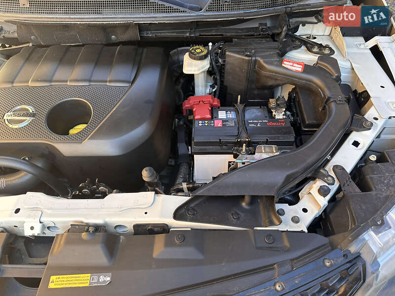 Внедорожник / Кроссовер Nissan Qashqai 2015 в Ужгороде