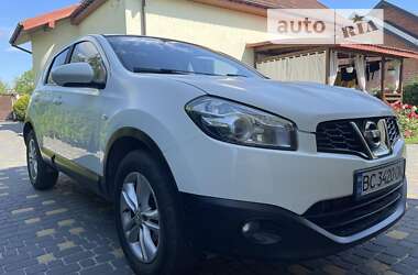 Позашляховик / Кросовер Nissan Qashqai 2012 в Городку