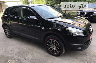 Позашляховик / Кросовер Nissan Qashqai 2010 в Дніпрі