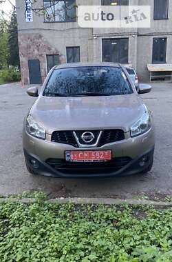 Позашляховик / Кросовер Nissan Qashqai 2012 в Луцьку