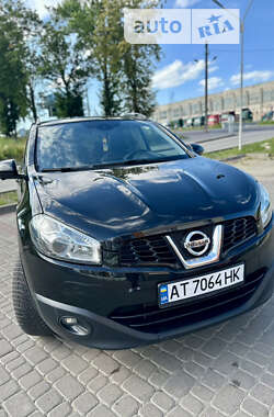 Внедорожник / Кроссовер Nissan Qashqai 2013 в Ивано-Франковске