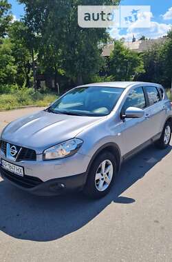 Позашляховик / Кросовер Nissan Qashqai 2012 в Запоріжжі