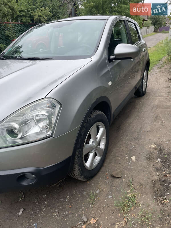 Внедорожник / Кроссовер Nissan Qashqai 2009 в Могилев-Подольске