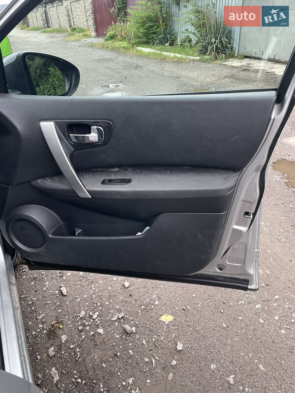 Внедорожник / Кроссовер Nissan Qashqai 2009 в Могилев-Подольске