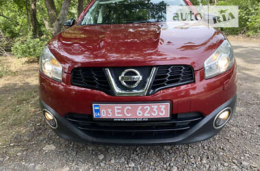 Позашляховик / Кросовер Nissan Qashqai 2012 в Покровську