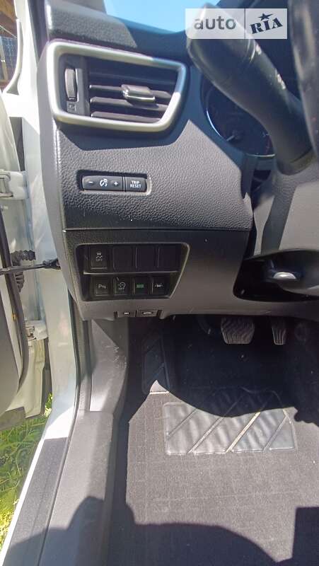Внедорожник / Кроссовер Nissan Qashqai 2014 в Казатине
