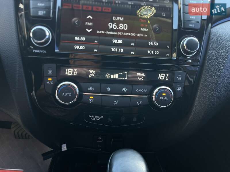 Внедорожник / Кроссовер Nissan Qashqai 2016 в Софиевской Борщаговке