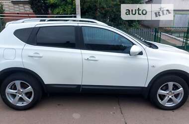 Внедорожник / Кроссовер Nissan Qashqai 2010 в Демидовке