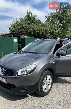 Внедорожник / Кроссовер Nissan Qashqai 2013 в 