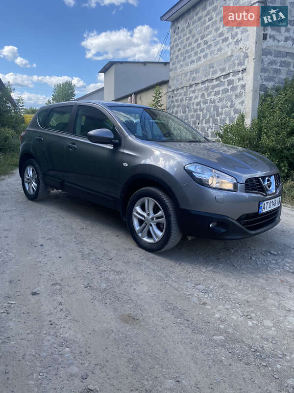 Внедорожник / Кроссовер Nissan Qashqai 2012 в Ивано-Франковске