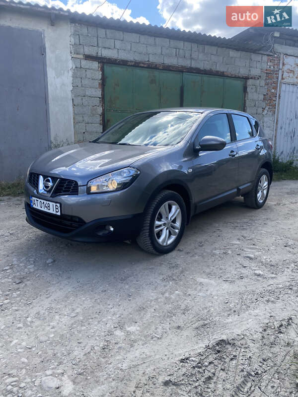 Внедорожник / Кроссовер Nissan Qashqai 2012 в Ивано-Франковске