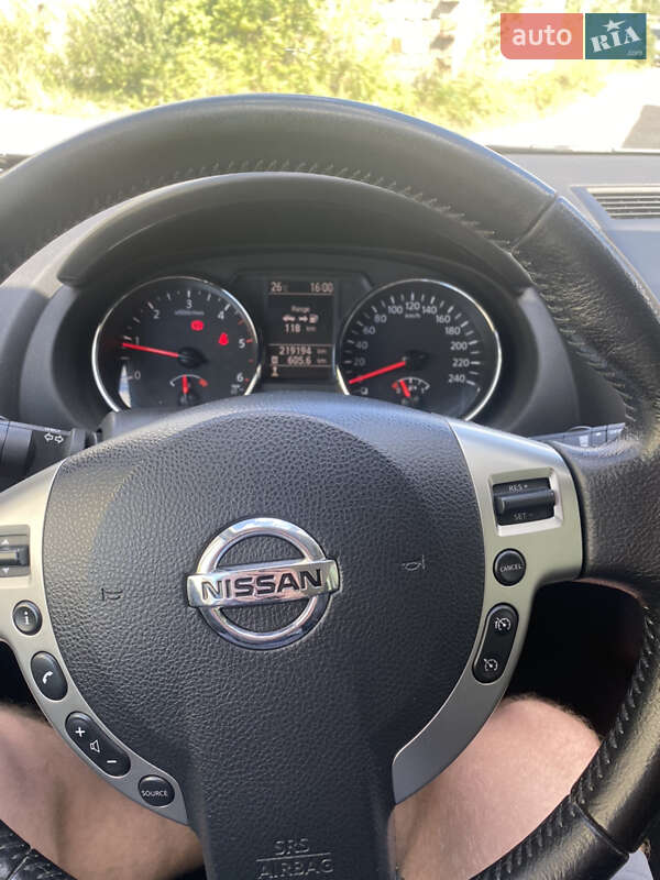 Внедорожник / Кроссовер Nissan Qashqai 2012 в Ивано-Франковске