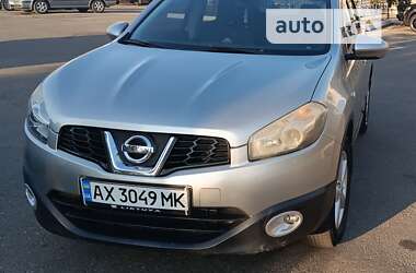 Позашляховик / Кросовер Nissan Qashqai 2010 в Харкові