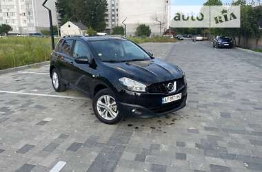 Позашляховик / Кросовер Nissan Qashqai 2010 в Івано-Франківську