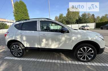 Позашляховик / Кросовер Nissan Qashqai 2013 в Луцьку