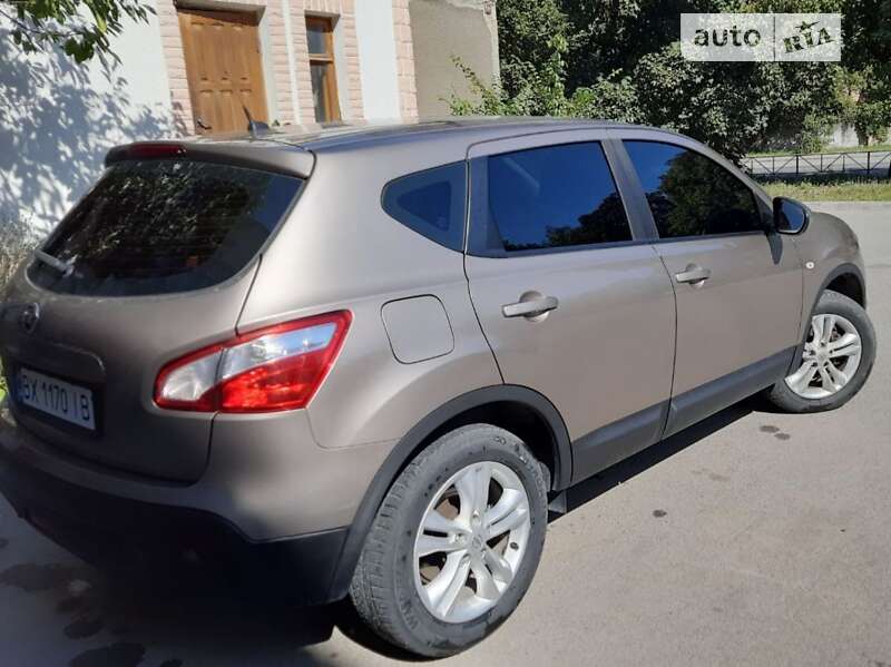 Внедорожник / Кроссовер Nissan Qashqai 2012 в Каменец-Подольском