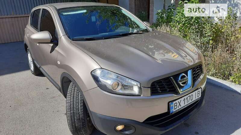 Внедорожник / Кроссовер Nissan Qashqai 2012 в Каменец-Подольском