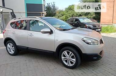 Внедорожник / Кроссовер Nissan Qashqai 2010 в Ровно