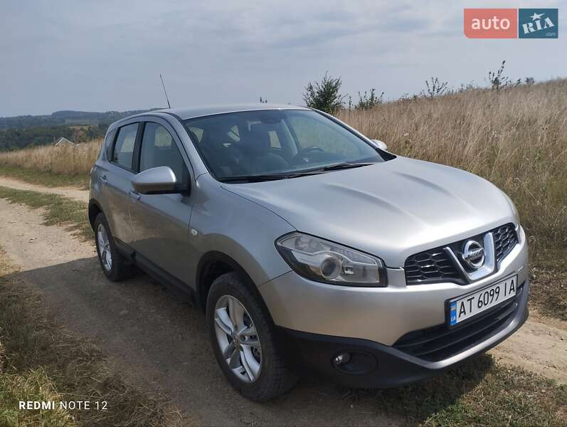 Позашляховик / Кросовер Nissan Qashqai 2011 в Коломиї