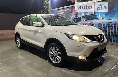 Внедорожник / Кроссовер Nissan Qashqai 2015 в Львове