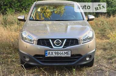 Позашляховик / Кросовер Nissan Qashqai 2012 в Полтаві