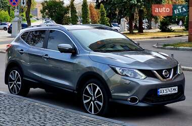 Внедорожник / Кроссовер Nissan Qashqai 2014 в Харькове