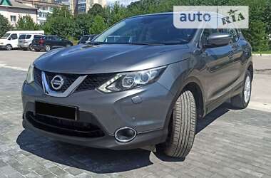 Позашляховик / Кросовер Nissan Qashqai 2015 в Дубні