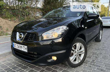 Внедорожник / Кроссовер Nissan Qashqai 2012 в Новояворовске