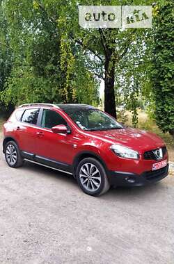 Внедорожник / Кроссовер Nissan Qashqai 2010 в Луцке