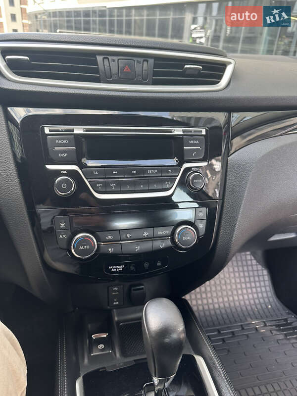 Внедорожник / Кроссовер Nissan Qashqai 2017 в Львове