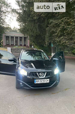 Внедорожник / Кроссовер Nissan Qashqai 2012 в Житомире