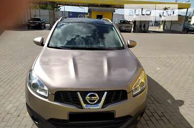 Внедорожник / Кроссовер Nissan Qashqai 2010 в Львове