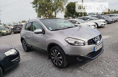 Позашляховик / Кросовер Nissan Qashqai 2011 в Рівному