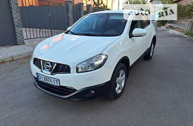 Позашляховик / Кросовер Nissan Qashqai 2013 в Києві