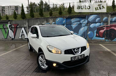 Позашляховик / Кросовер Nissan Qashqai 2010 в Трускавці