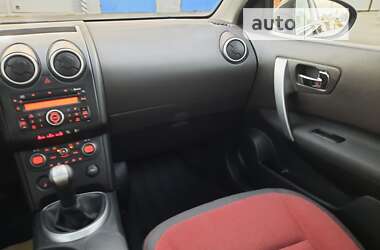 Внедорожник / Кроссовер Nissan Qashqai 2009 в Полтаве